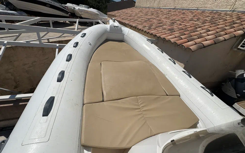 slider 4 Capelli Tempest 650 Luxe