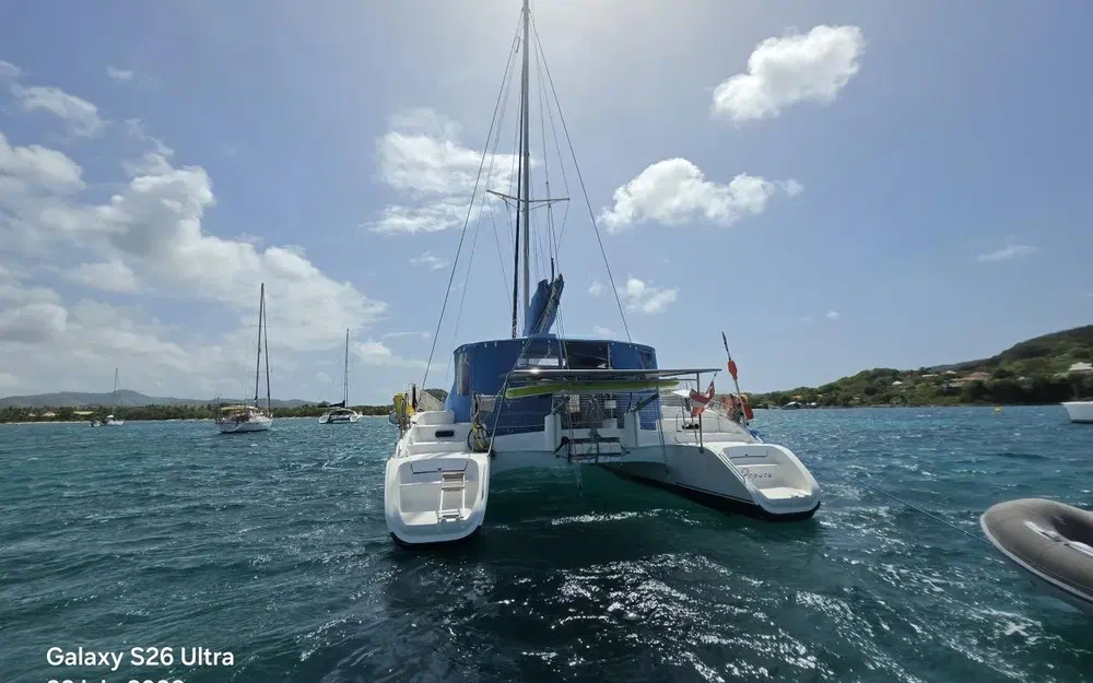slider 2 Fountaine Pajot Lavezzi 40