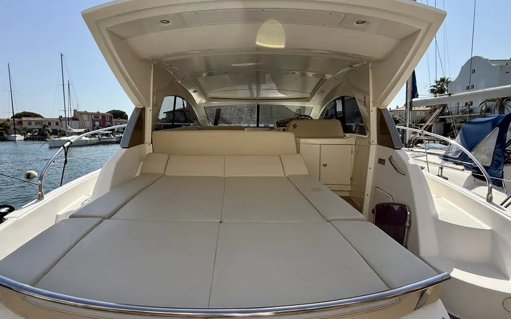 slider 10 Jeanneau Prestige 42 S