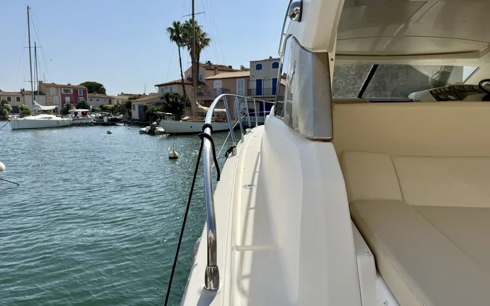 slider 8 Jeanneau Prestige 42 S