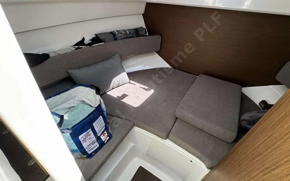 slider 19 Beneteau Antares 8 OB