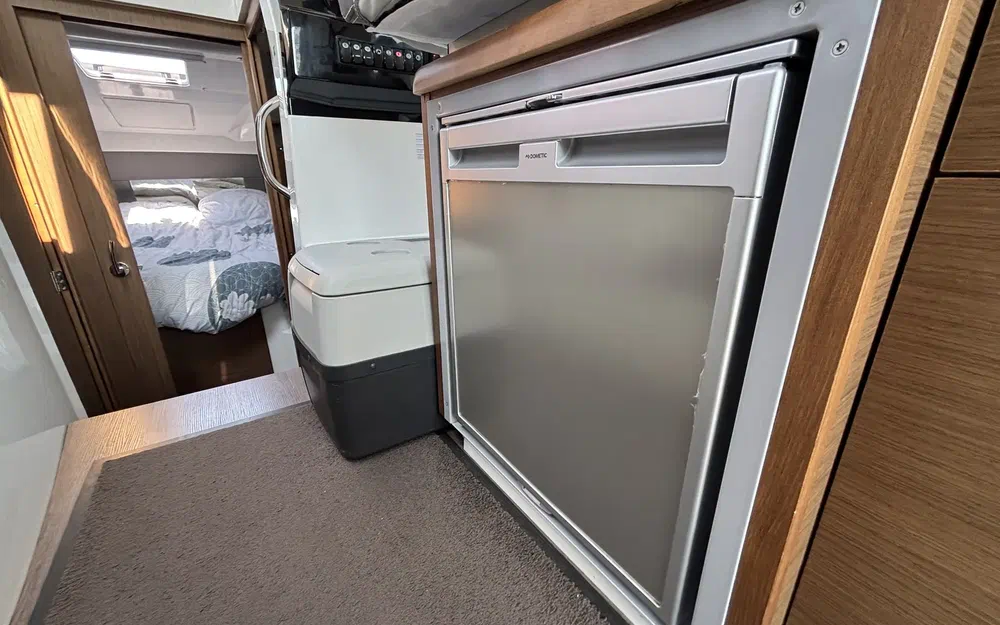 slider 20 Jeanneau Merry Fisher 895
