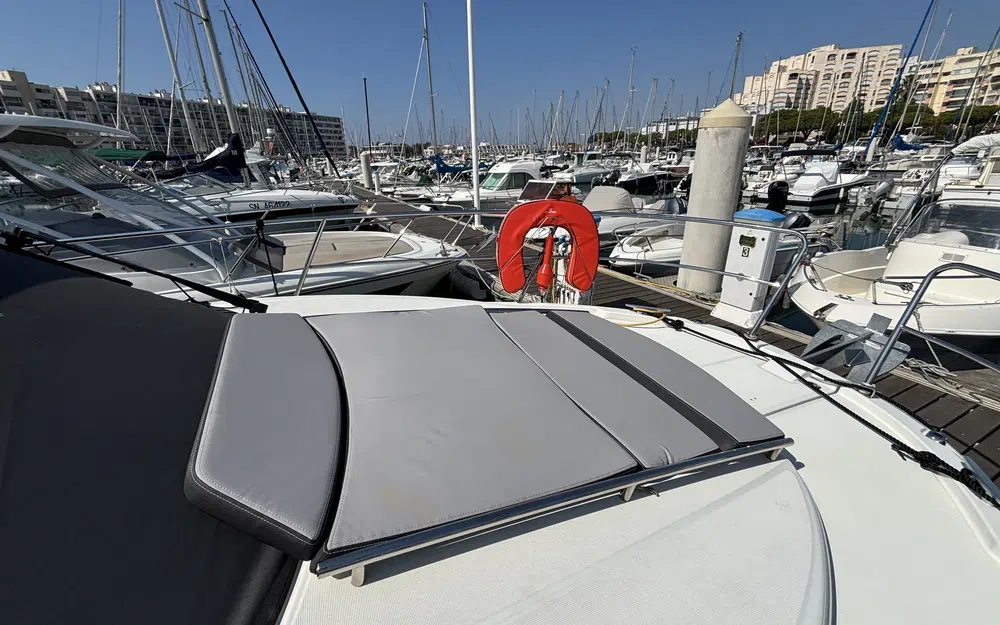slider 25 Jeanneau Merry Fisher 895