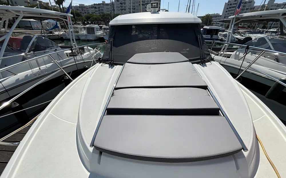 slider 3 Jeanneau Merry Fisher 895