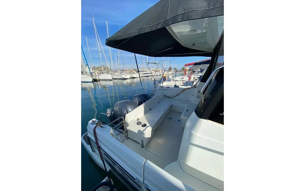 slider 5 Jeanneau Merry Fisher 895