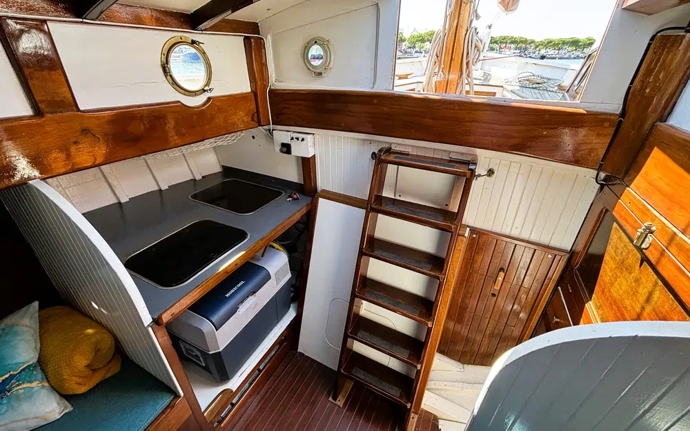 slider 23 Sirvent Tahiti Ketch