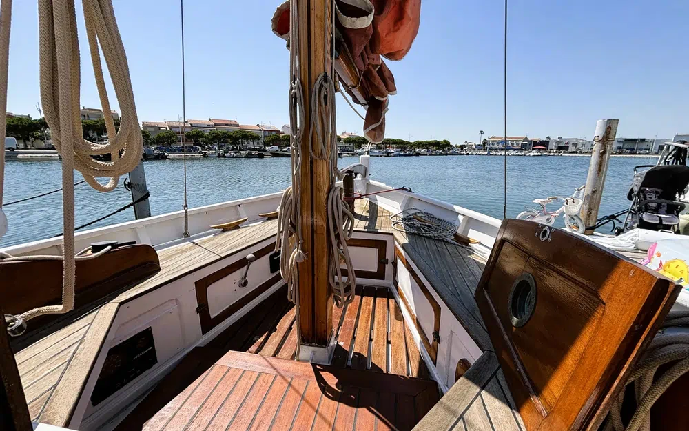 slider 28 Sirvent Tahiti Ketch