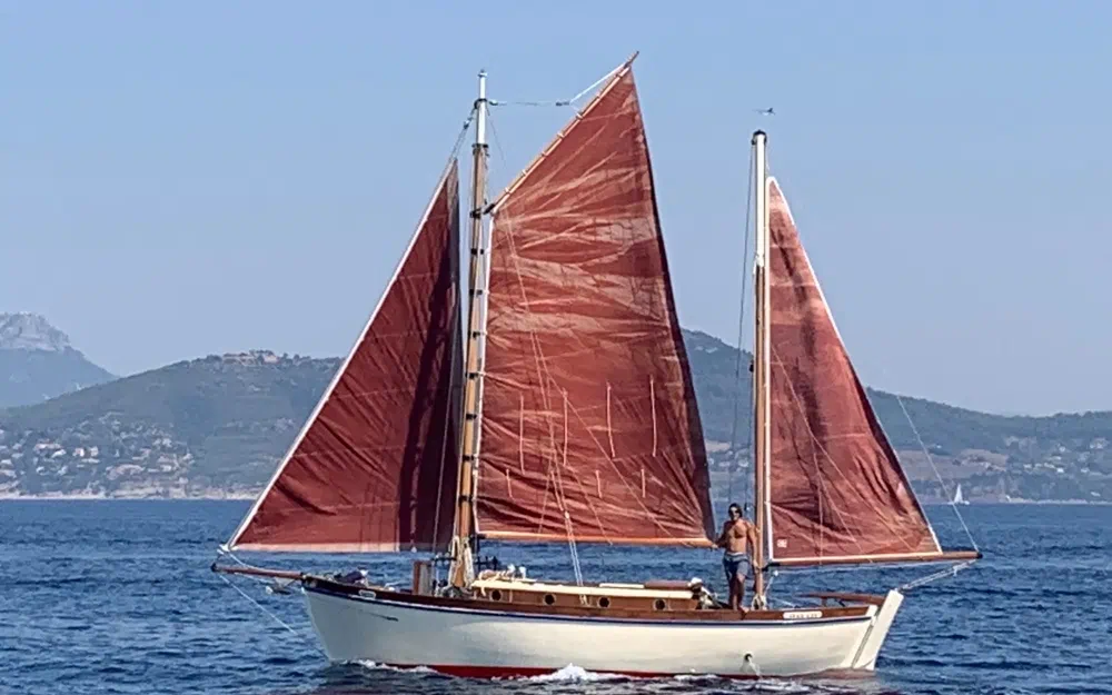 slider 1 Sirvent Tahiti Ketch