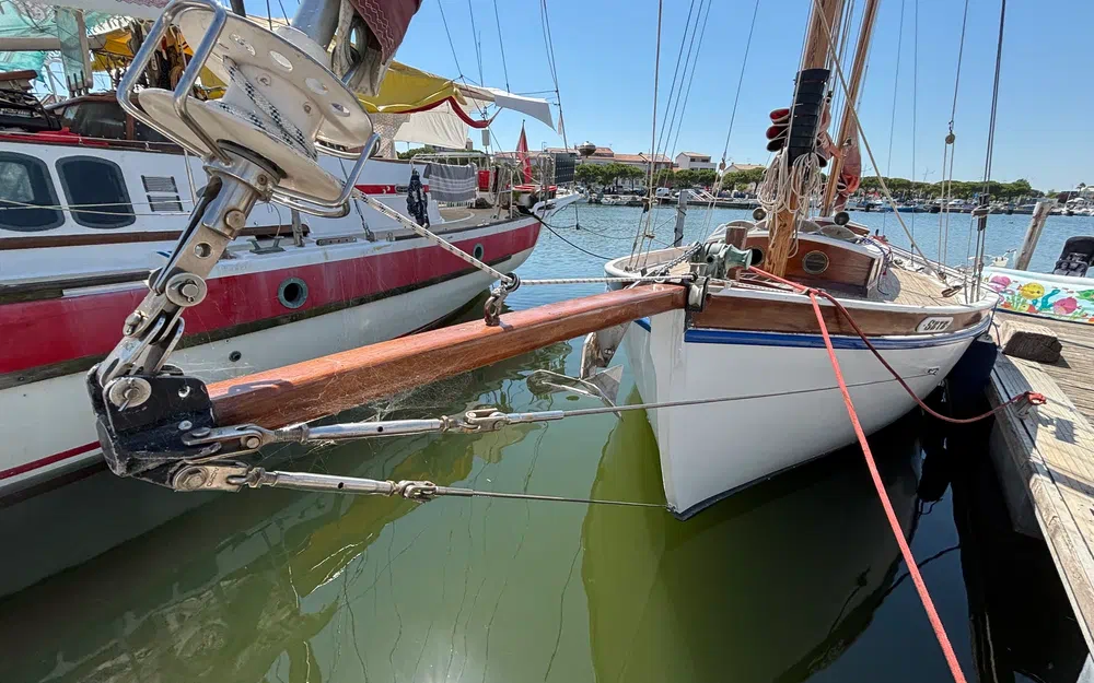 slider 3 Sirvent Tahiti Ketch