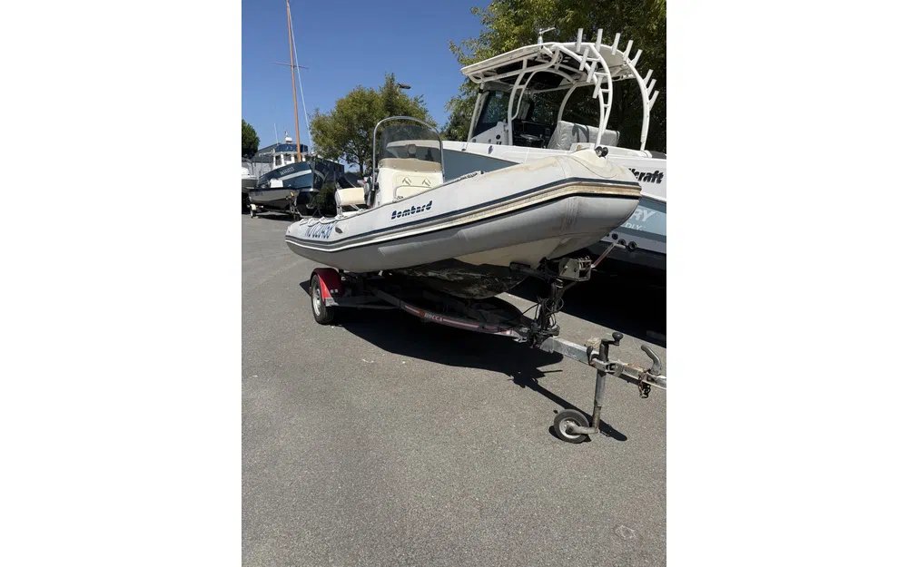 slider 3 Bombard Explorer 480 SB