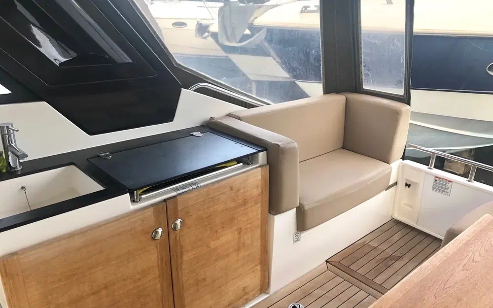 slider 5 Sealine SC 35