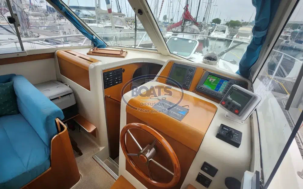 slider 9 Beneteau Antares Serie 9