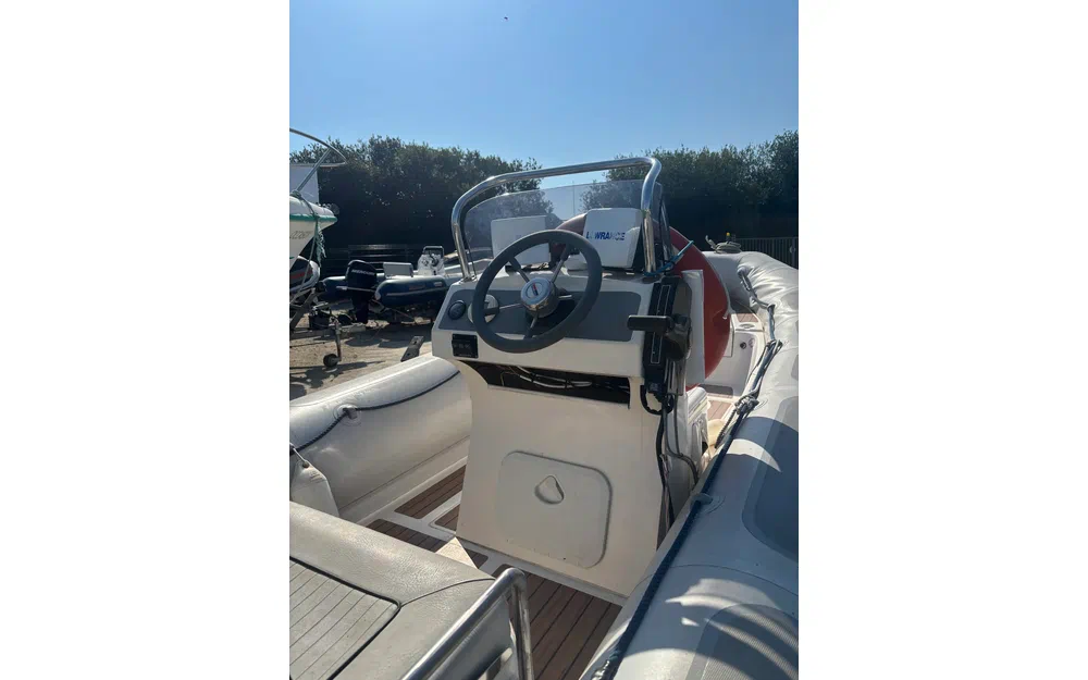 slider 1 Valiant V 520