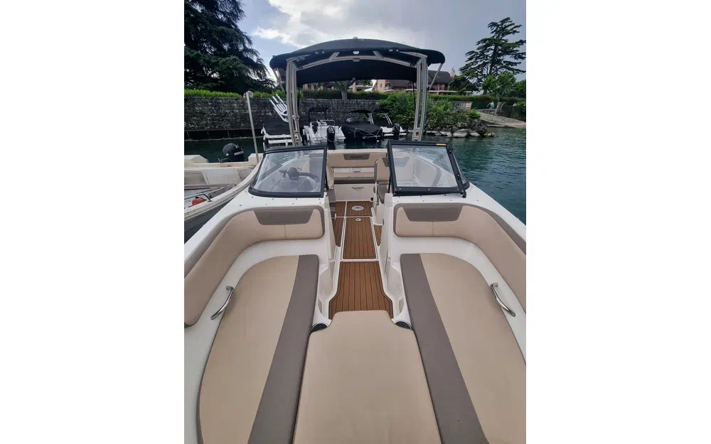 slider 5 Bayliner VR5 Bow Rider