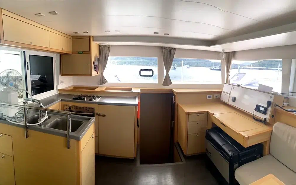 slider 14 Lagoon 450 F