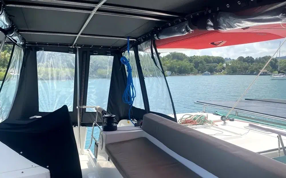 slider 6 Lagoon 450 F