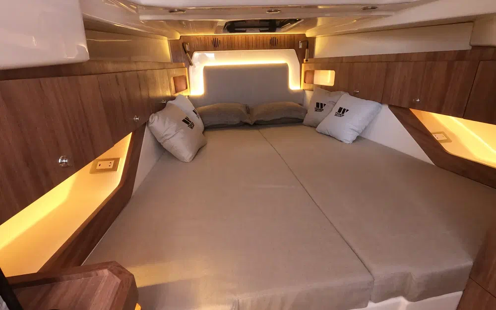 slider 9 Tiger Marine MAXLINE 38