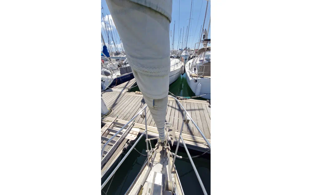slider 36 Jeanneau Aquila