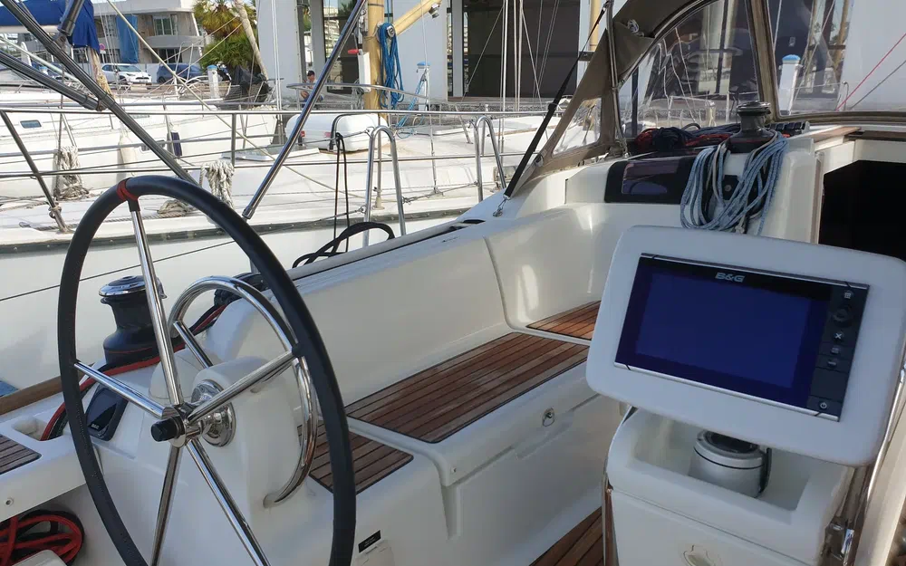 slider 23 Jeanneau Sun Odyssey 409