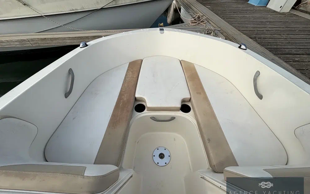 slider 7 Bayliner VR4