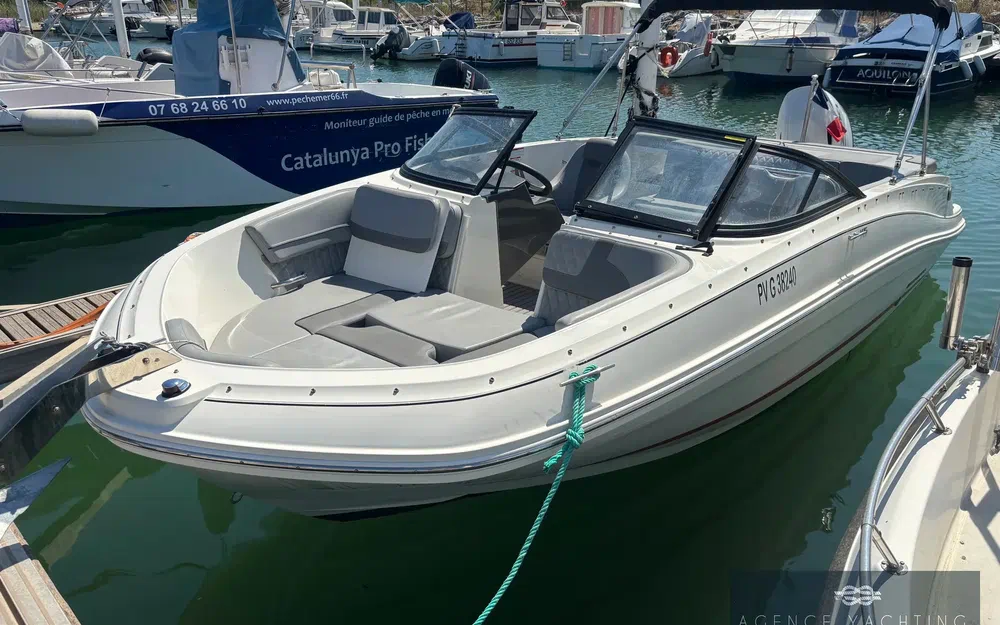 slider 0 Bayliner VR5 BOWRIDER