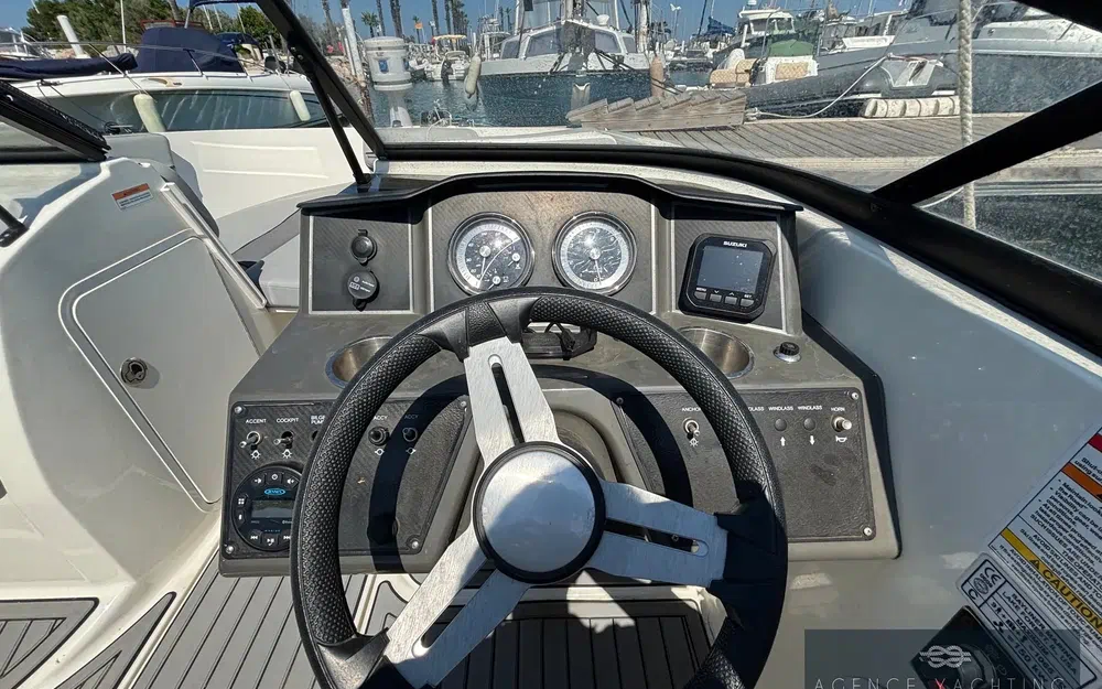 slider 9 Bayliner VR5 BOWRIDER