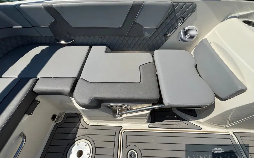 slider 5 Bayliner VR5 BOWRIDER