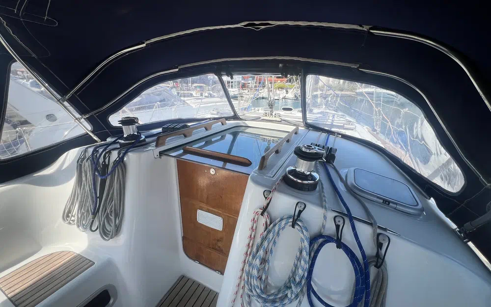 slider 11 Beneteau Oceanis 373 Clipper