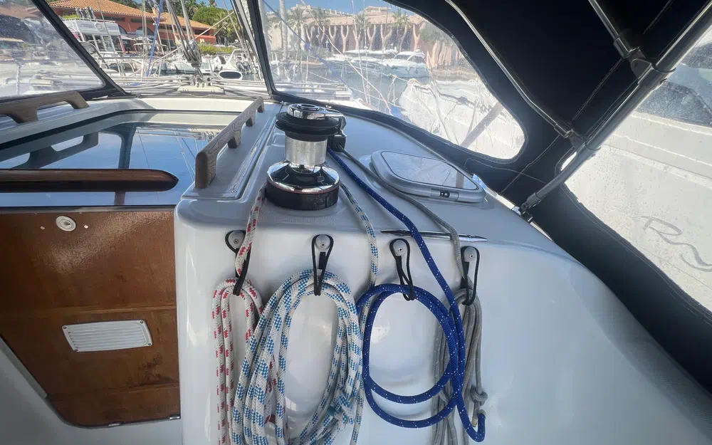 slider 34 Beneteau Oceanis 373 Clipper