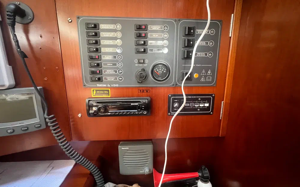 slider 46 Beneteau Oceanis 373 Clipper