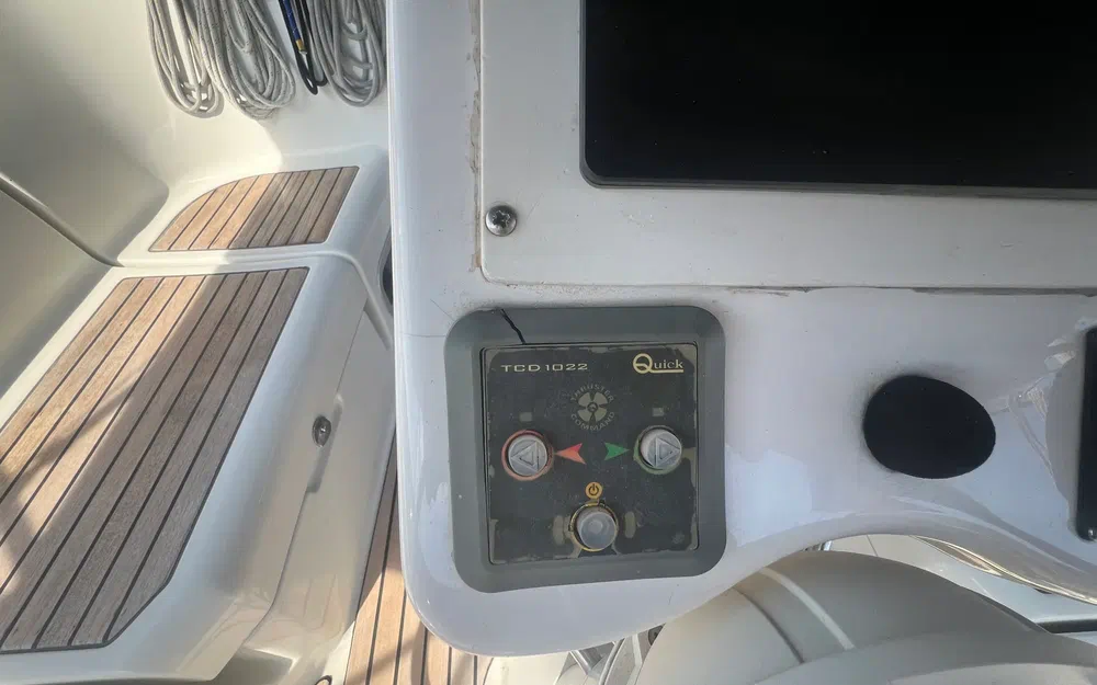 slider 6 Beneteau Oceanis 373 Clipper