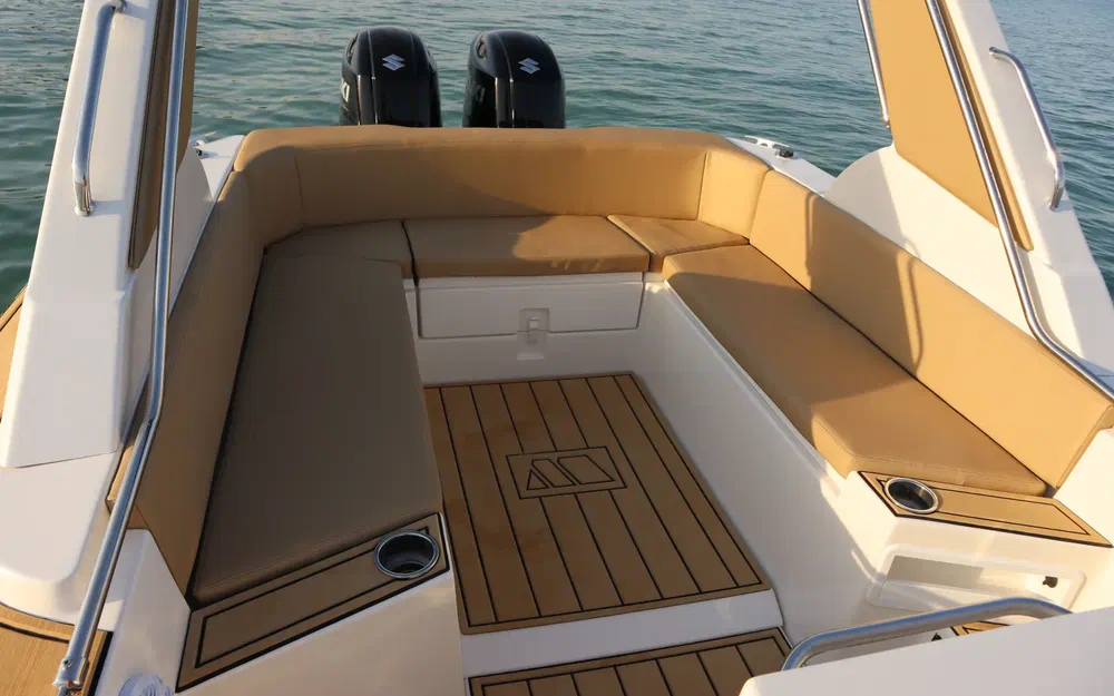 slider 11 Tiger Marine Top Line 950