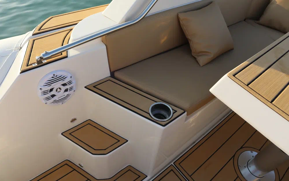 slider 17 Tiger Marine Top Line 950