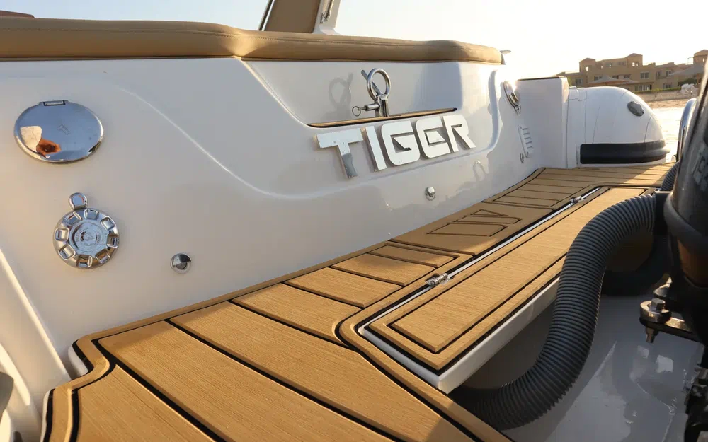 slider 20 Tiger Marine Top Line 950