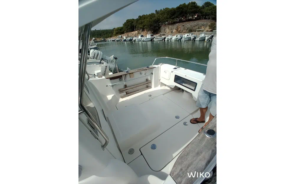 slider 3 Arvor 190