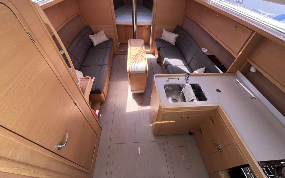 slider 16 Dufour 382 Grand Large