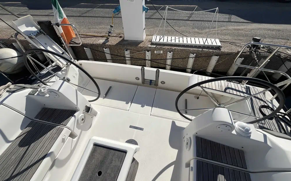 slider 3 Dufour 382 Grand Large