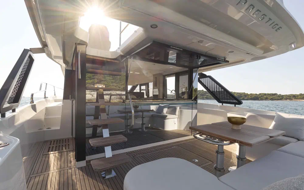 slider 12 Prestige Yachts F4.3