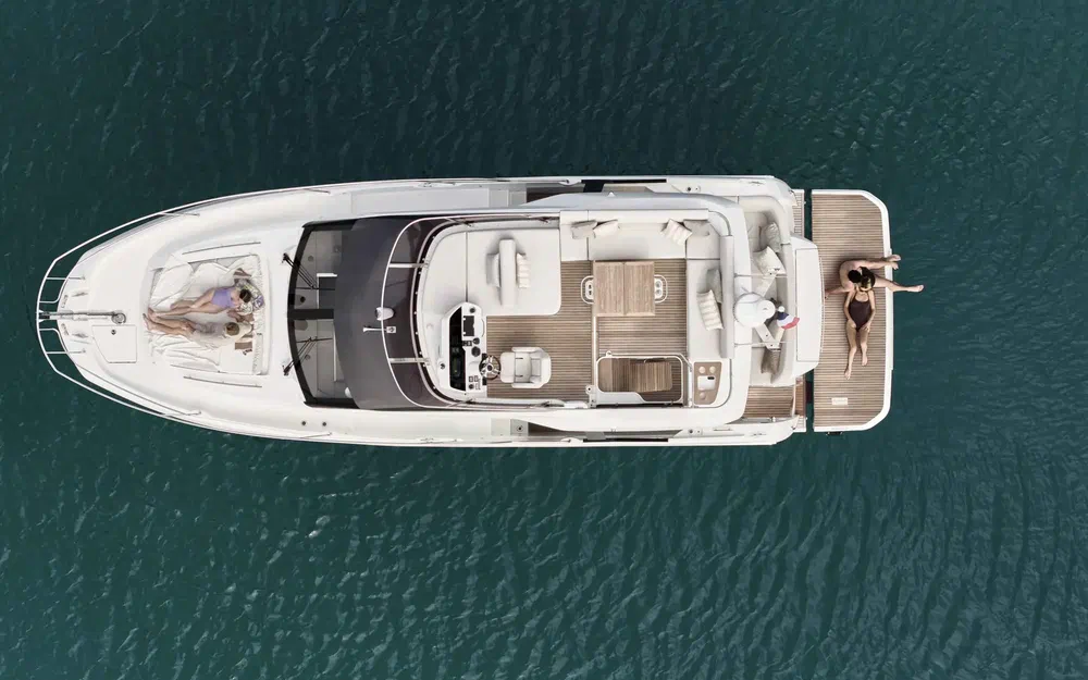 slider 7 Prestige Yachts F4.3