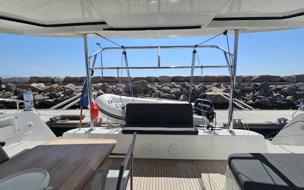 slider 9 Lagoon 42
