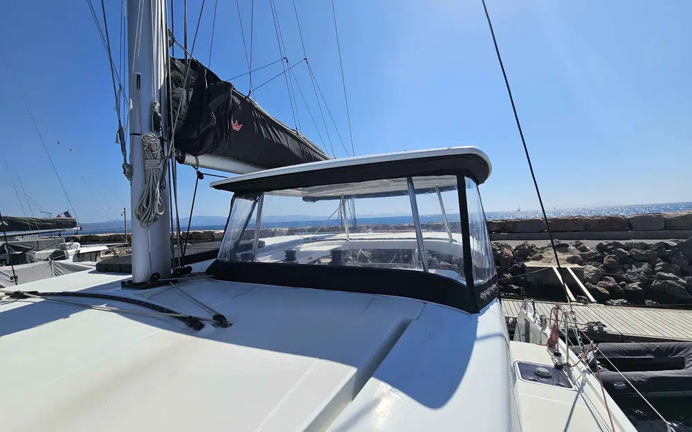 slider 2 Lagoon 42
