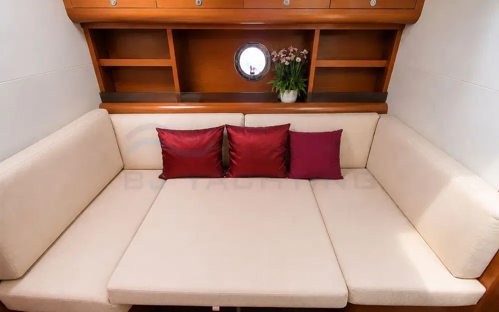 slider 10 Beneteau Monte Carlo 42 HT