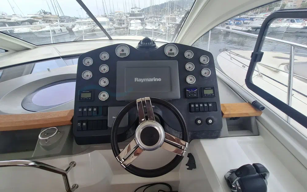 slider 7 Beneteau Monte Carlo 42 HT