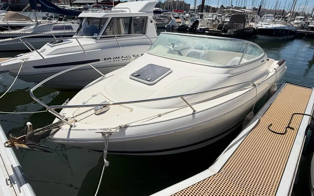 slider 0 Jeanneau Leader 605