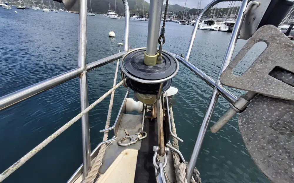 slider 6 Jeanneau Sun Kiss 45