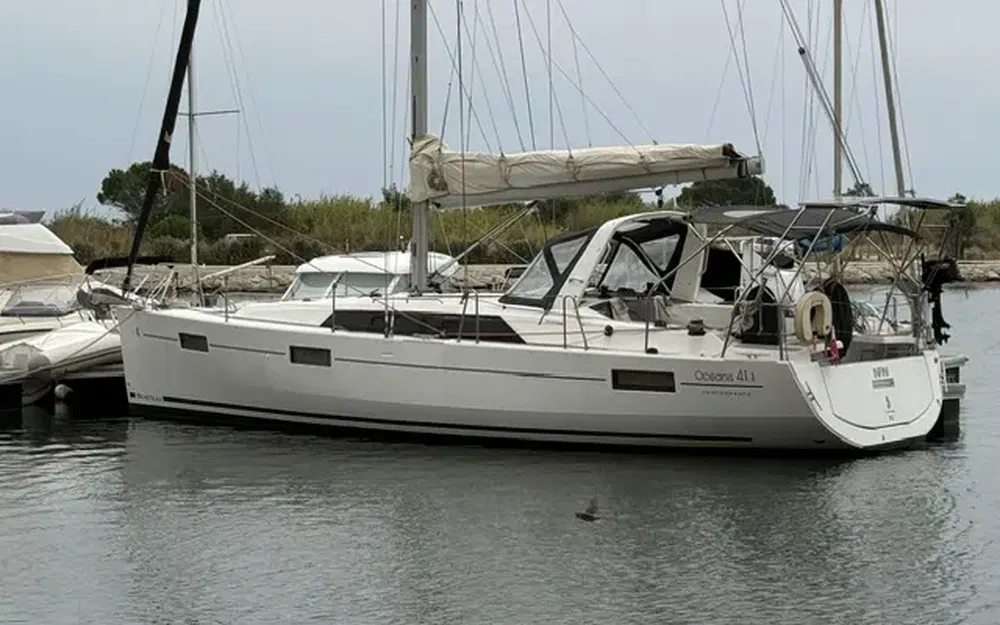 slider 2 Beneteau Oceanis 41.1