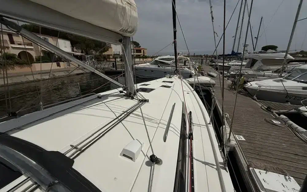 slider 3 Beneteau Oceanis 41.1