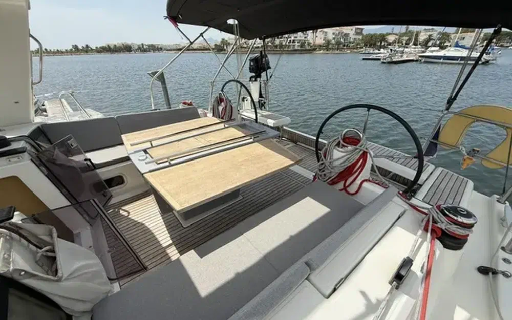 slider 5 Beneteau Oceanis 41.1