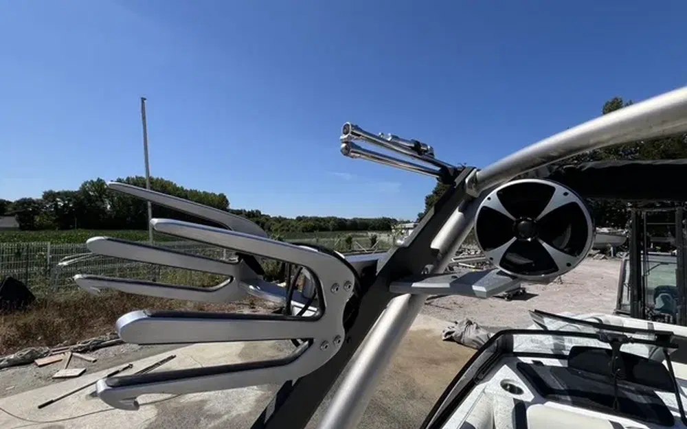 slider 8 Malibu Wakesetter 21 MLX