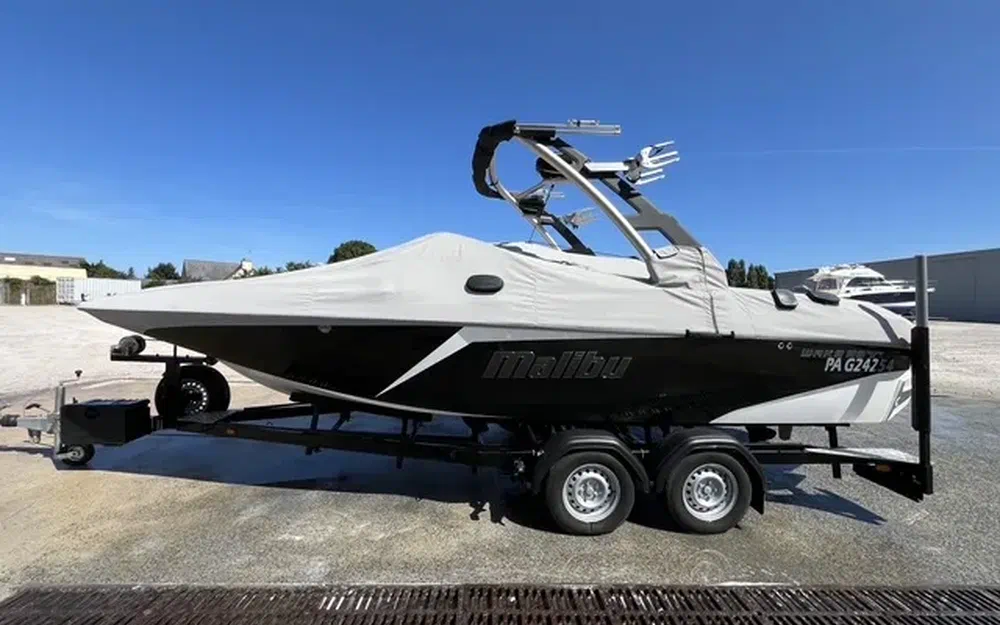 slider 11 Malibu Wakesetter 21 MLX
